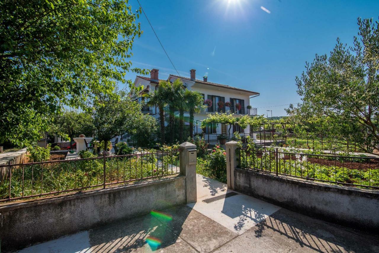 Apartman Ana Bajcici 외부 사진